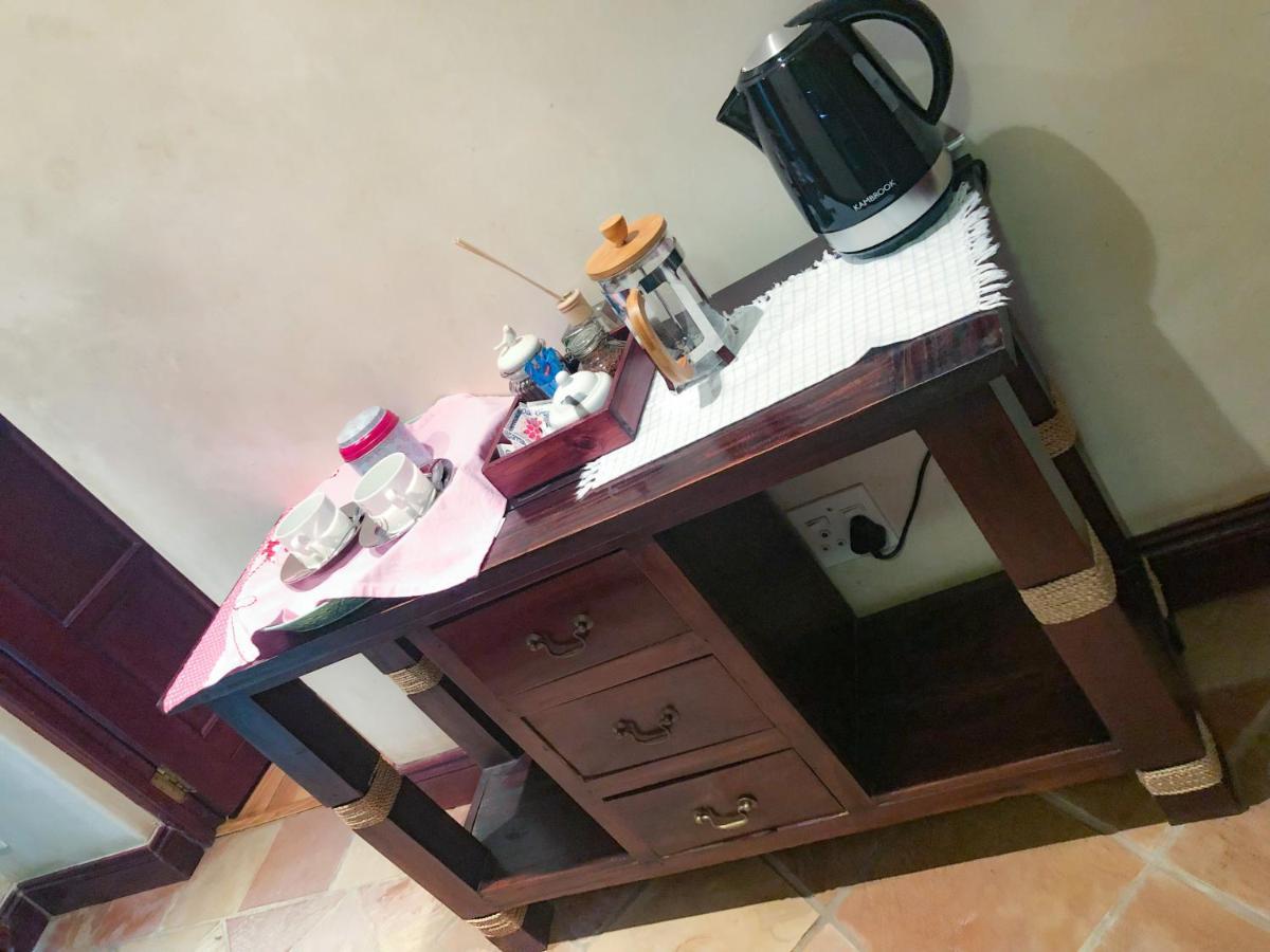 Spacube Luxury Suites And Spa Pretoria-Noord エクステリア 写真
