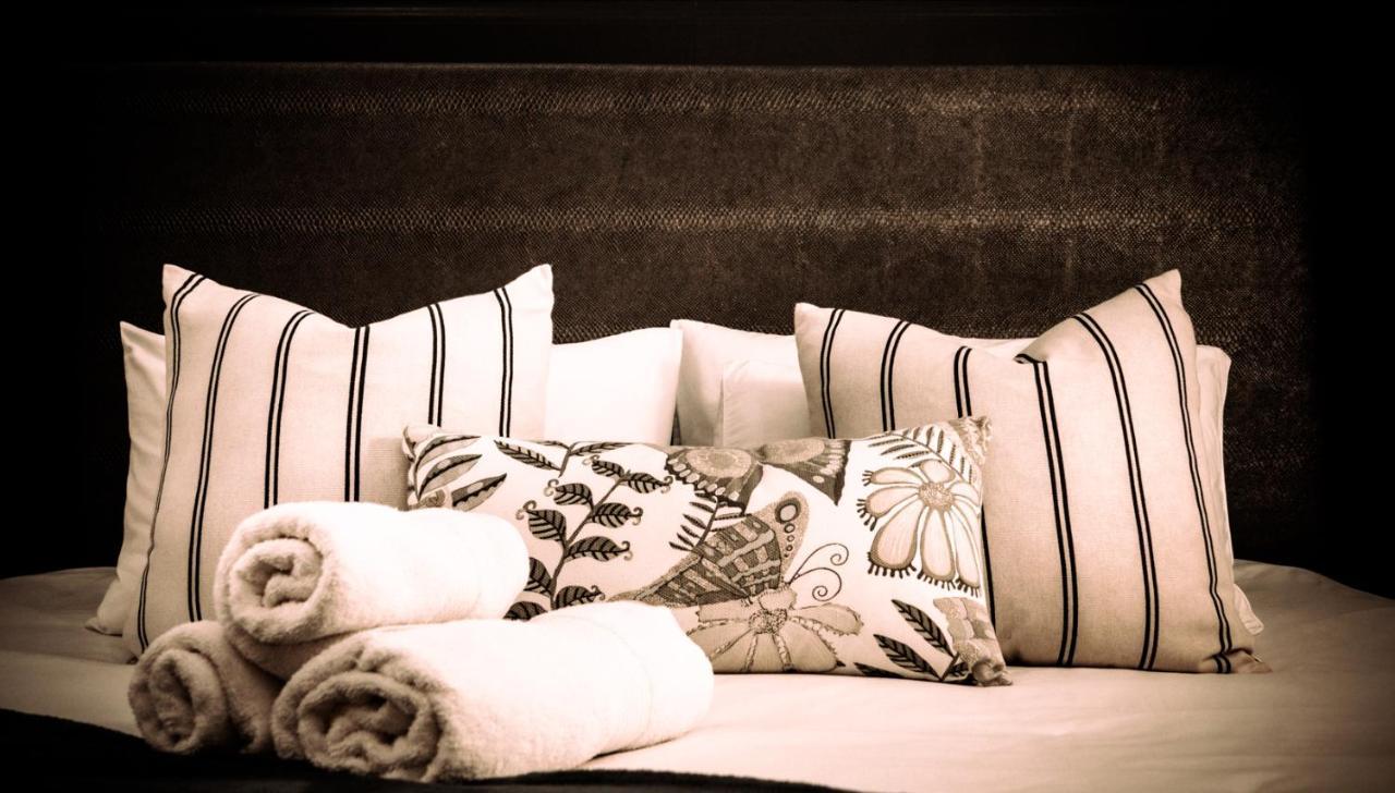 Spacube Luxury Suites And Spa Pretoria-Noord エクステリア 写真