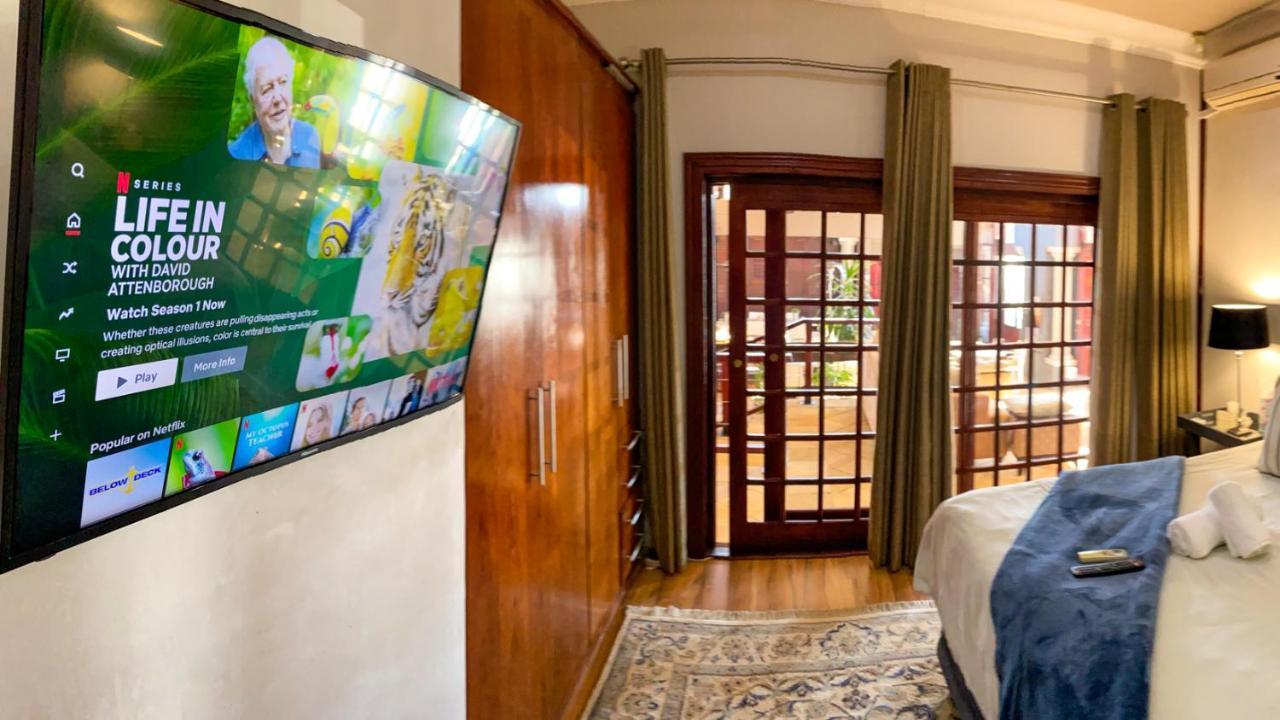 Spacube Luxury Suites And Spa Pretoria-Noord エクステリア 写真