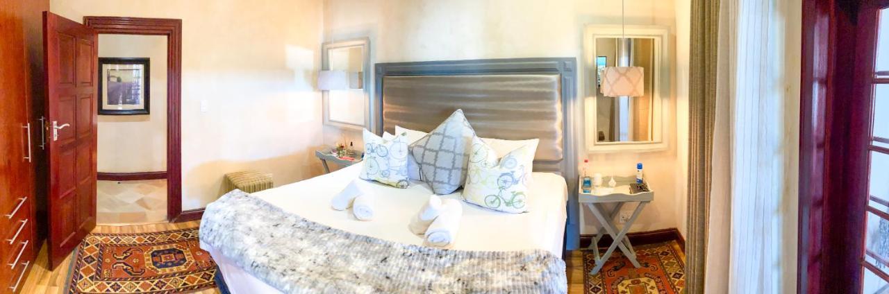 Spacube Luxury Suites And Spa Pretoria-Noord エクステリア 写真