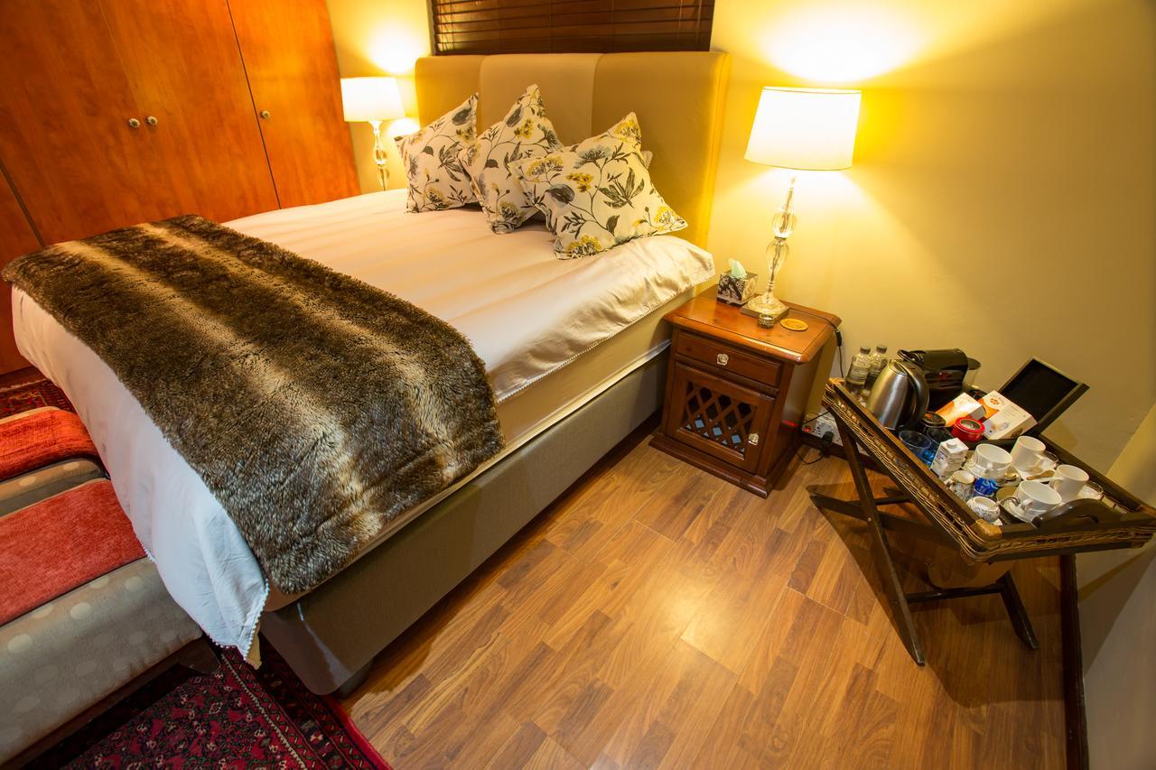 Spacube Luxury Suites And Spa Pretoria-Noord エクステリア 写真